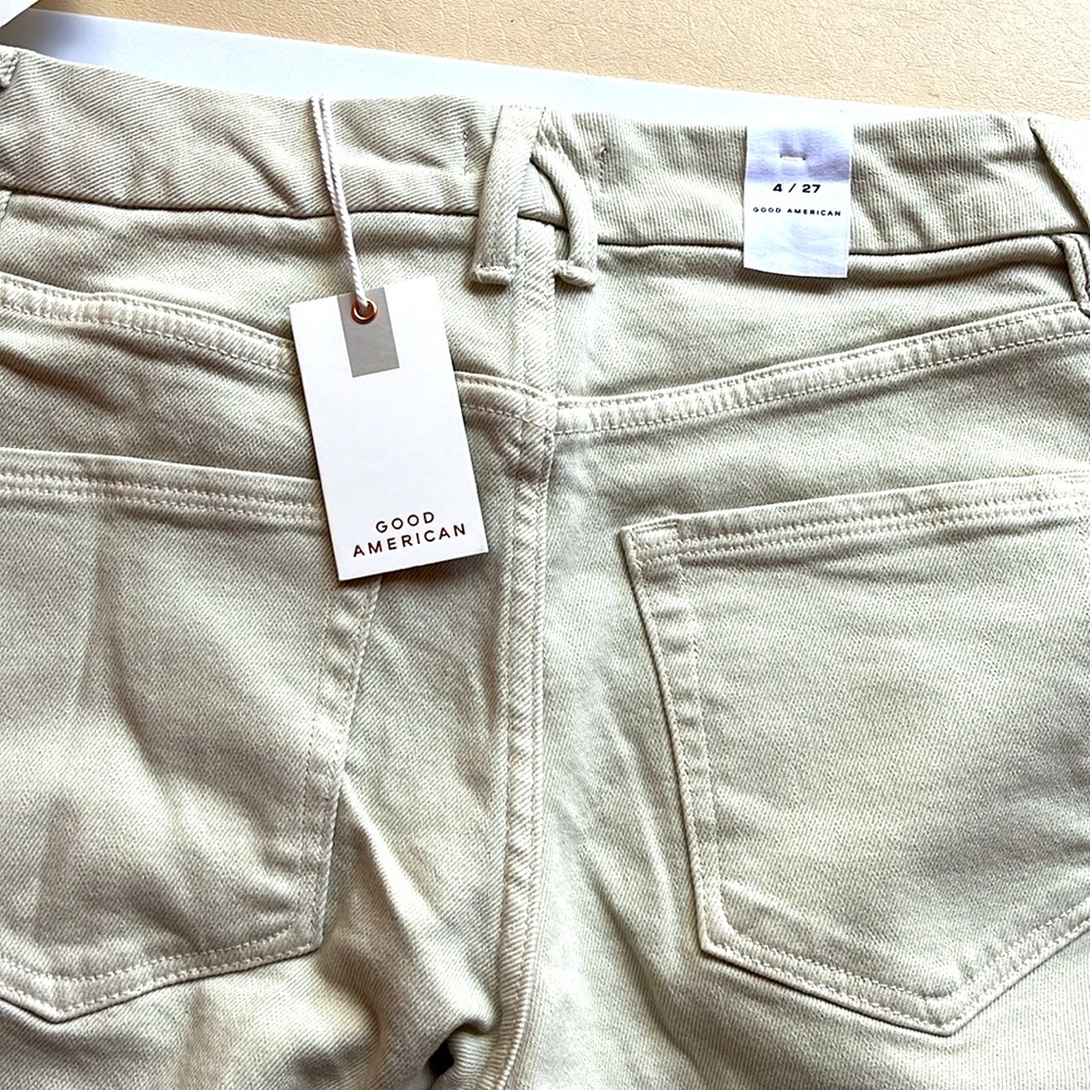 Good American Cream Flare & Wide Leg Jeans - Picture 8 of 10